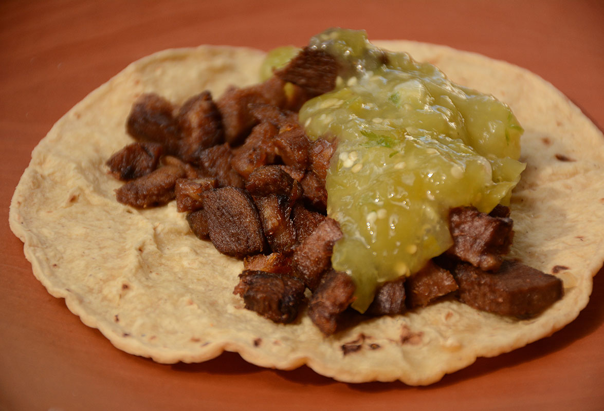 tacos de lengua with salsa