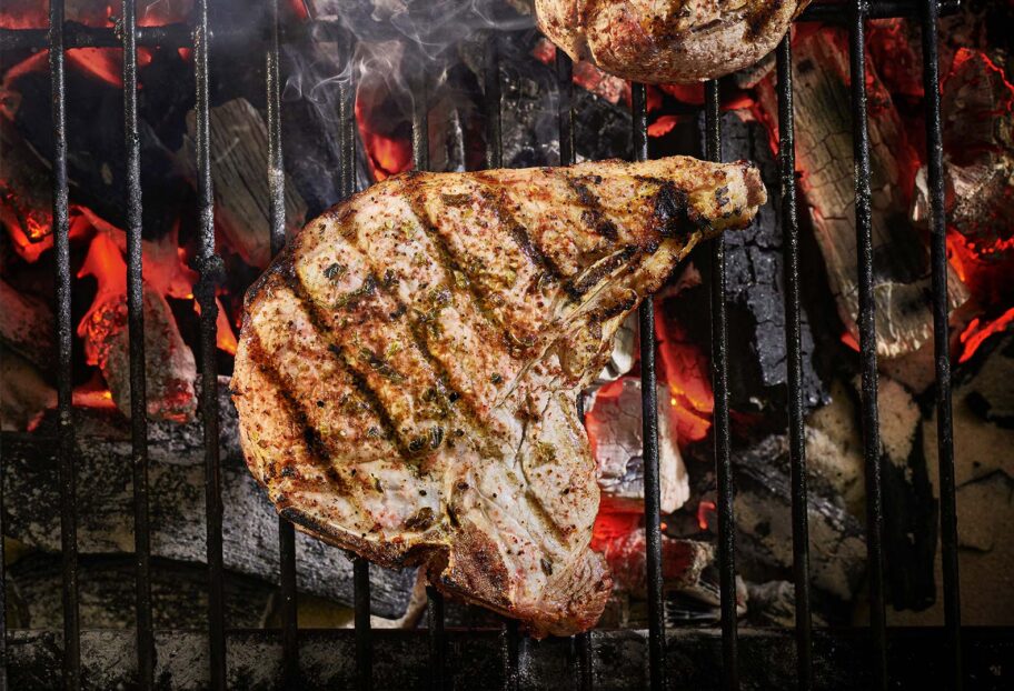 Pati Jinich en Español » Chuleta de cerdo con chile