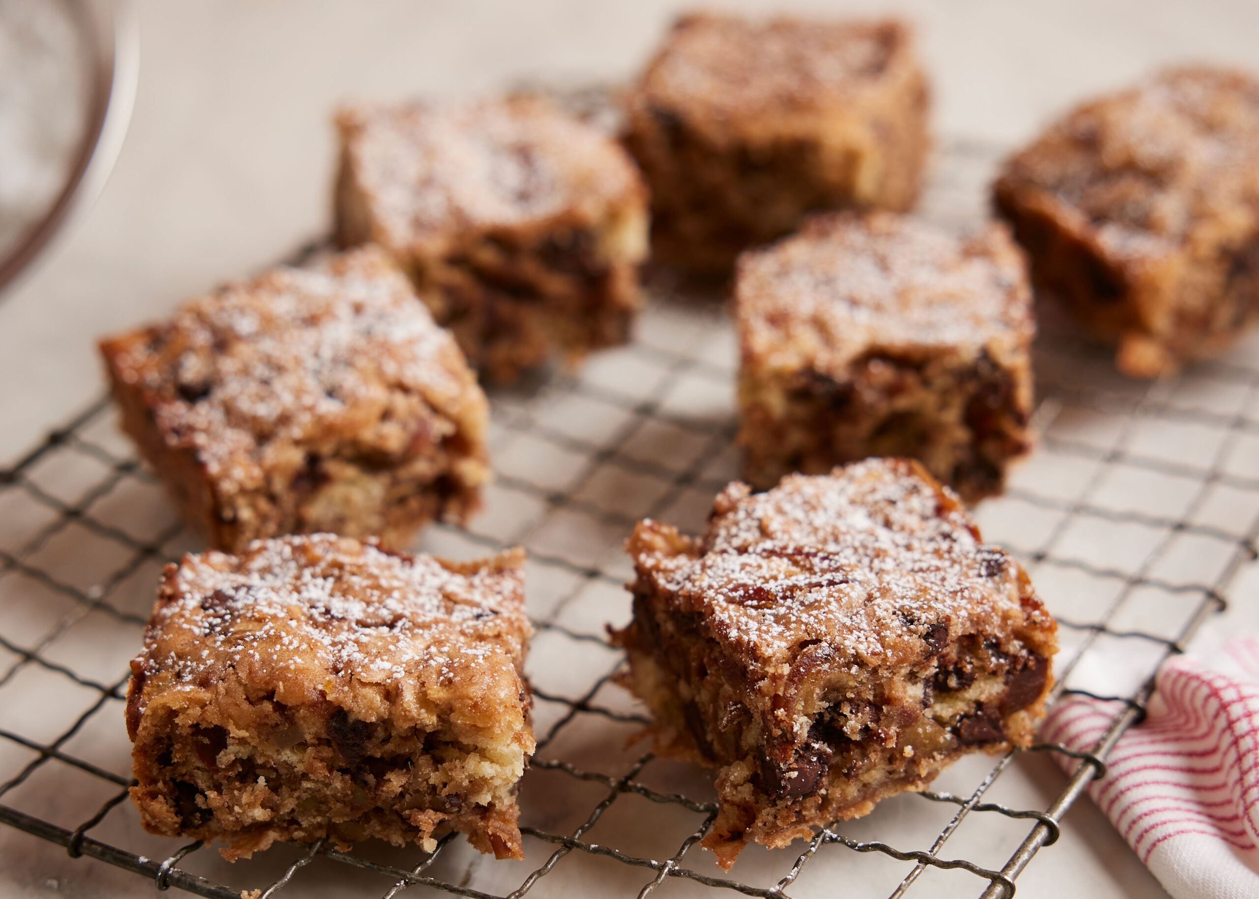 Pecan, Date, Apple and Chocolate Bars